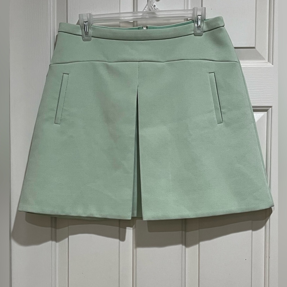 MINT GREEN J CREW A-LINE MINI SKIRT WITH FRONT POCKETS, AND BOX PLEAT SIZE 10